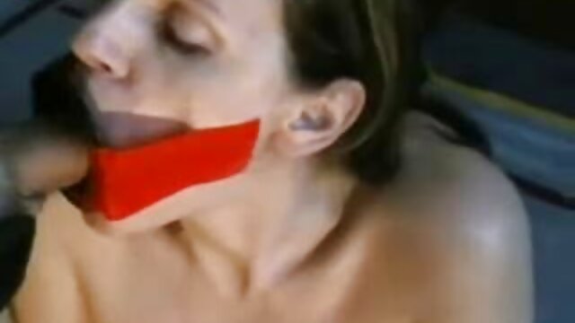 XXX nessuna registrazione  Porno masturbandosi il cazzo massaggi italiani hard con le tette